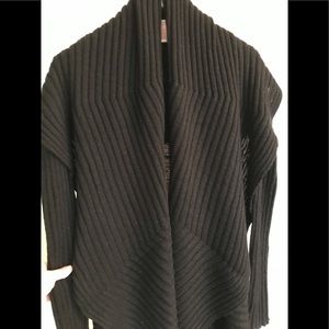 Black Lds Cardigan. Drapes beautifully, One size